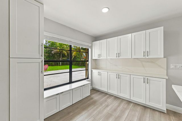 9255 NW 18TH Street, Plantation, FL 33322