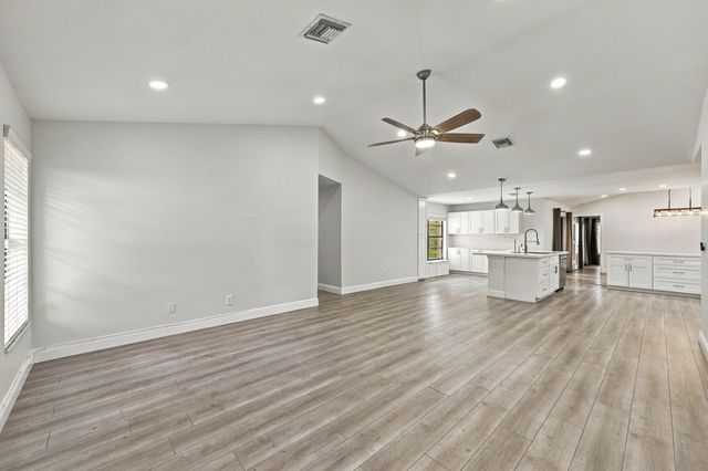 9255 NW 18TH Street, Plantation, FL 33322