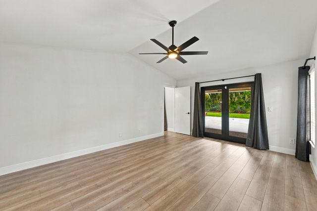 9255 NW 18TH Street, Plantation, FL 33322