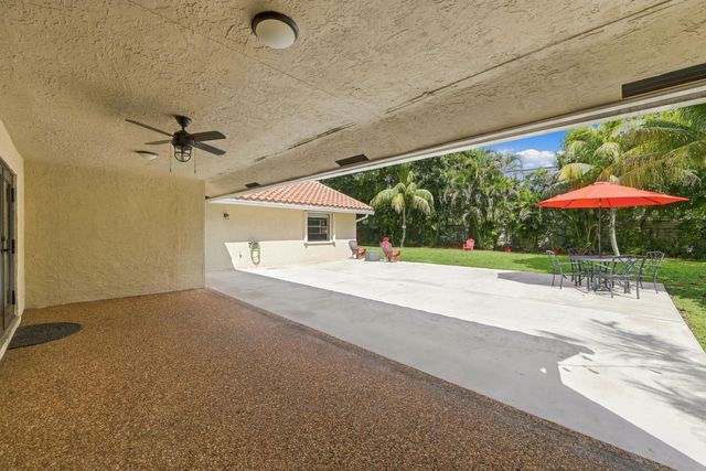 9255 NW 18TH Street, Plantation, FL 33322