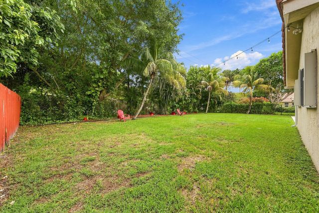 9255 NW 18TH Street, Plantation, FL 33322