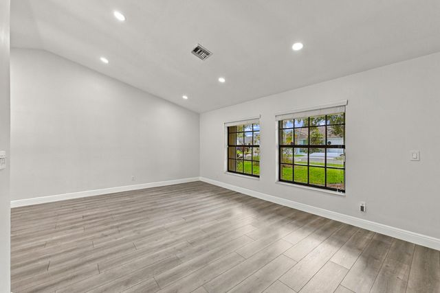 9255 NW 18TH Street, Plantation, FL 33322