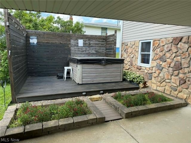 1158 Mick Road, Wellsville, OH 43968