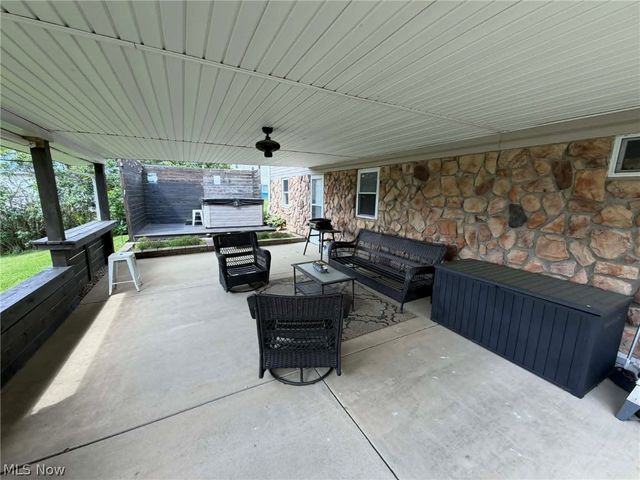 1158 Mick Road, Wellsville, OH 43968