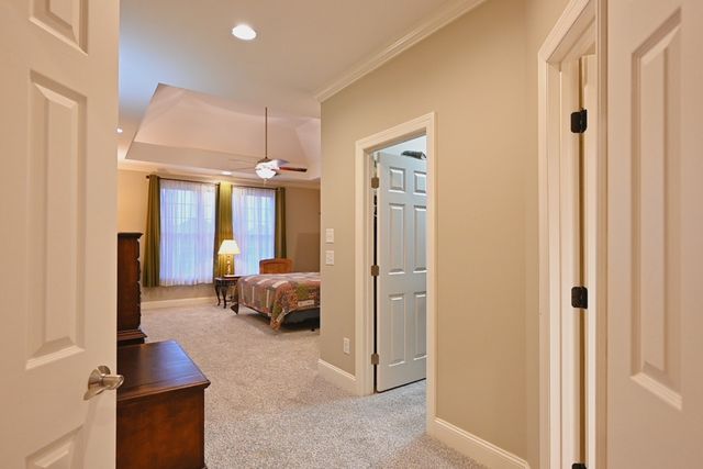 707 Farmington Dr, Lebanon, TN 37087