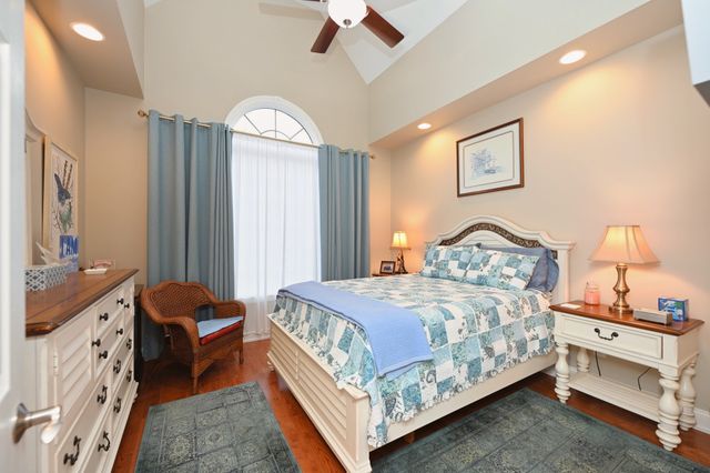 707 Farmington Dr, Lebanon, TN 37087