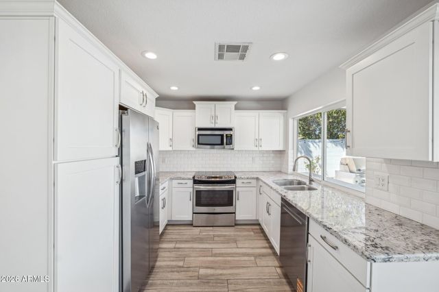 9380 E KALIL Drive, Scottsdale, AZ 85260