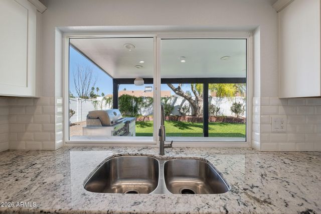 9380 E KALIL Drive, Scottsdale, AZ 85260