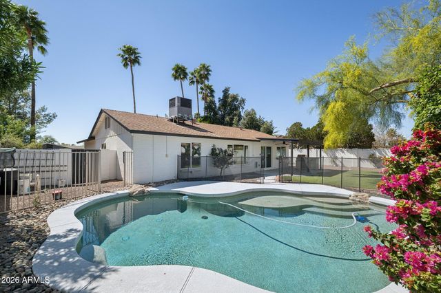 9380 E KALIL Drive, Scottsdale, AZ 85260