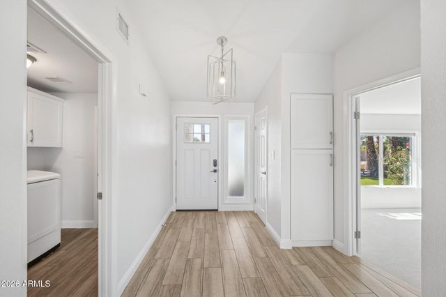 9380 E KALIL Drive, Scottsdale, AZ 85260