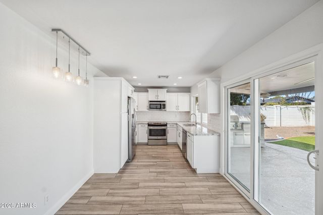 9380 E KALIL Drive, Scottsdale, AZ 85260