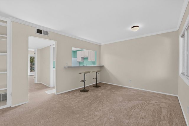 663 Bishops Lodge Road 38, Santa Fe, NM 87501