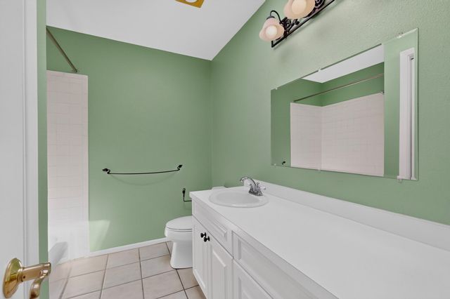 663 Bishops Lodge Road 38, Santa Fe, NM 87501