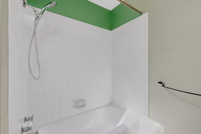 663 Bishops Lodge Road 38, Santa Fe, NM 87501
