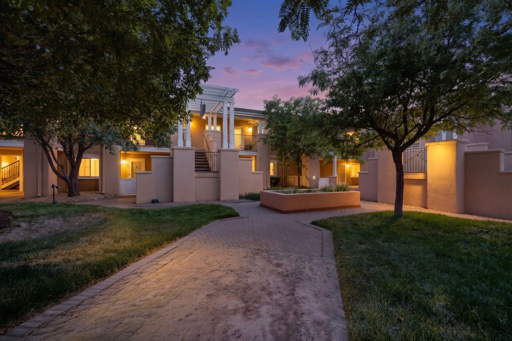 663 Bishops Lodge Road 38, Santa Fe, NM 87501