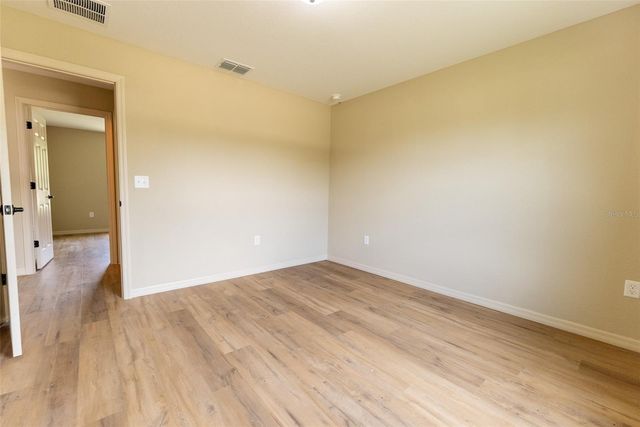 5911 NW 63RD PLACE, Ocala, FL 34482