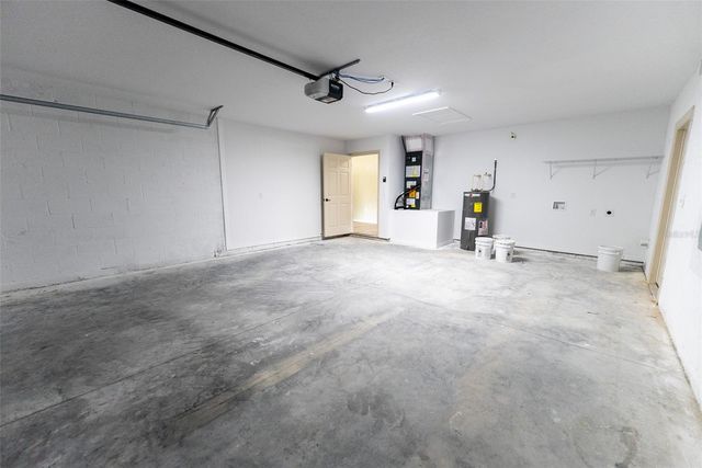 5911 NW 63RD PLACE, Ocala, FL 34482