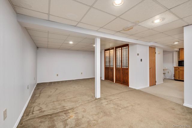 31 Walnut Avenue, South Farmingdale, NY 11735