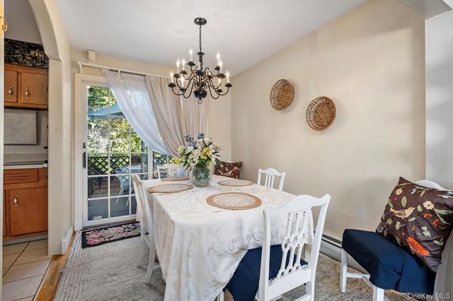 31 Walnut Avenue, South Farmingdale, NY 11735