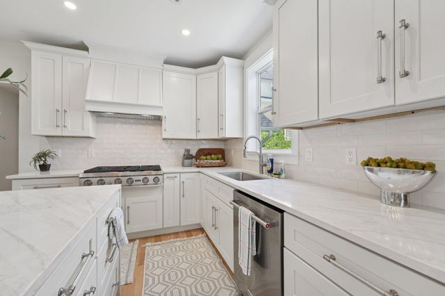 109 Pine Street E, Stillwater, MN 55082