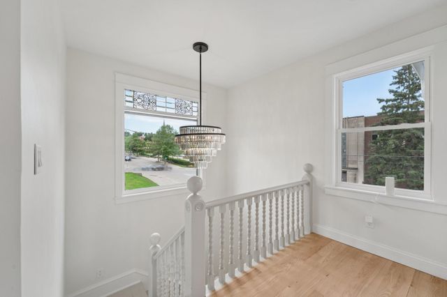 109 Pine Street E, Stillwater, MN 55082