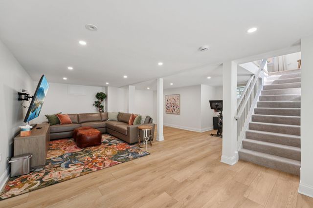 109 Pine Street E, Stillwater, MN 55082