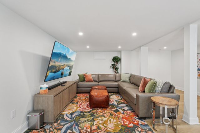 109 Pine Street E, Stillwater, MN 55082