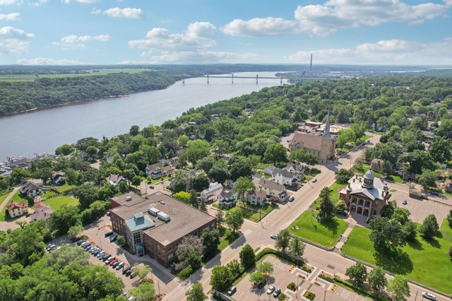 109 Pine Street E, Stillwater, MN 55082