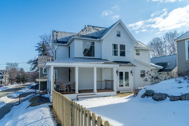 109 Pine Street E, Stillwater, MN 55082