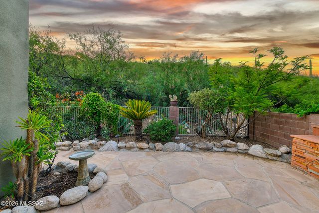 4318 N Sunset Cliff Drive, Tucson, AZ 85750
