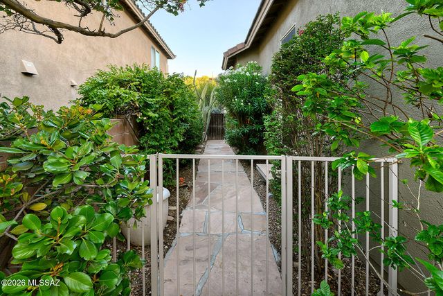 4318 N Sunset Cliff Drive, Tucson, AZ 85750