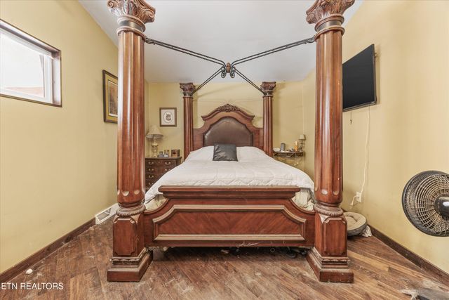 5506 Raccoon Valley Drive, Knoxville, TN 37938