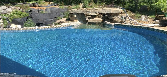 5506 Raccoon Valley Drive, Knoxville, TN 37938