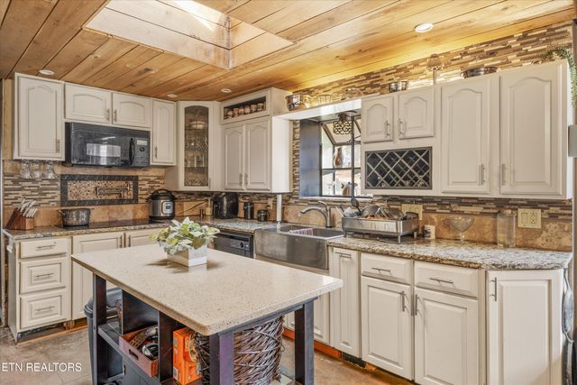 5506 Raccoon Valley Drive, Knoxville, TN 37938