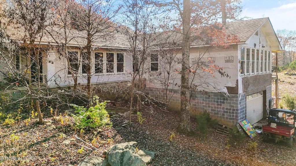 5506 Raccoon Valley Drive, Knoxville, TN 37938