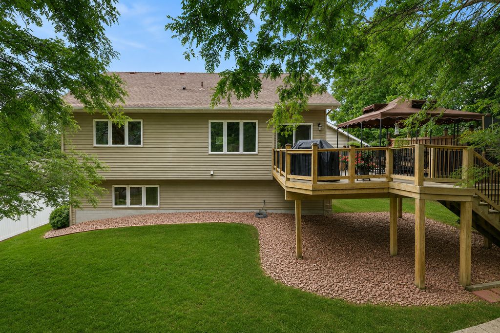 18949 Embry Avenue, Farmington, MN 55024 — photo 5