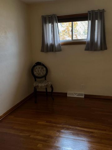 32 N Utah Avenue, Newark, OH 43055