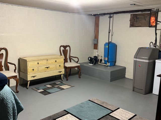 32 N Utah Avenue, Newark, OH 43055