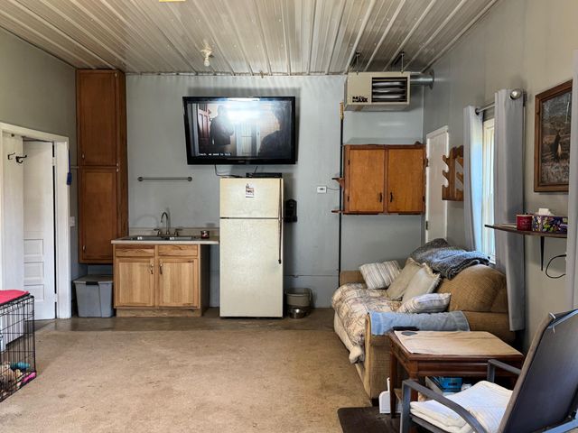 32 N Utah Avenue, Newark, OH 43055