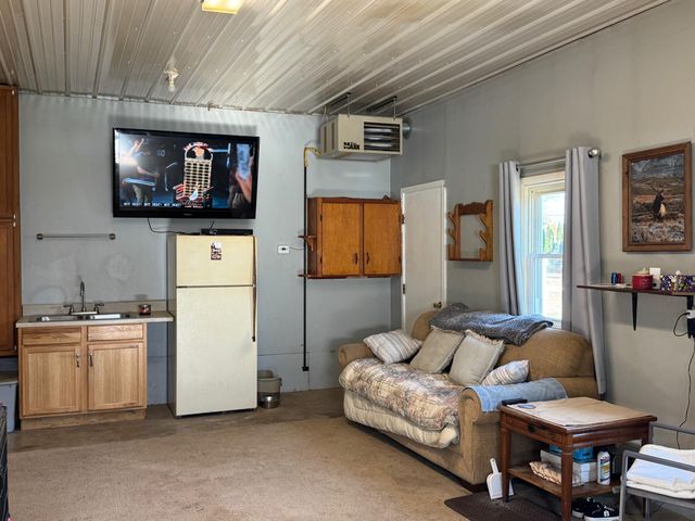 32 N Utah Avenue, Newark, OH 43055