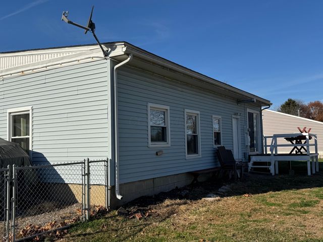 32 N Utah Avenue, Newark, OH 43055