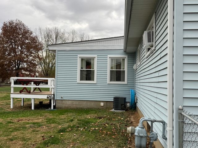 32 N Utah Avenue, Newark, OH 43055