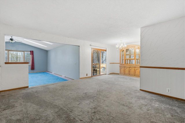 175 N Dries STREET, Saukville, WI 53080