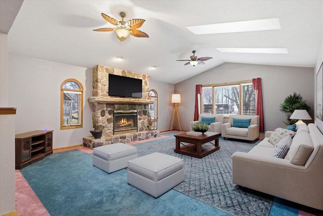 175 N Dries STREET, Saukville, WI 53080