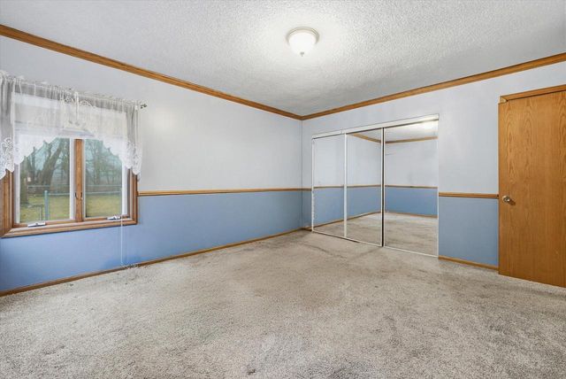 175 N Dries STREET, Saukville, WI 53080