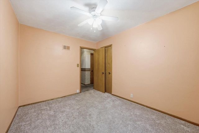 175 N Dries STREET, Saukville, WI 53080