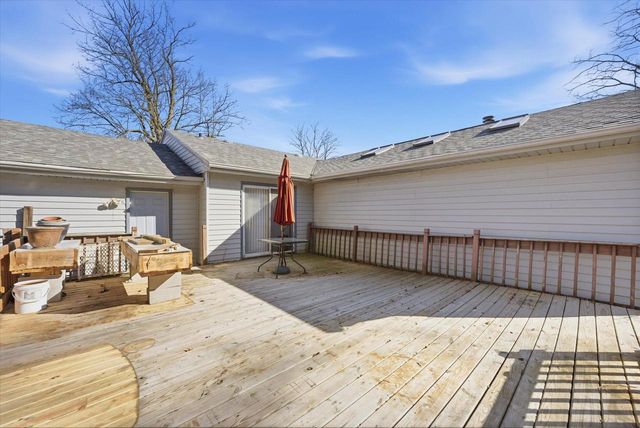 175 N Dries STREET, Saukville, WI 53080