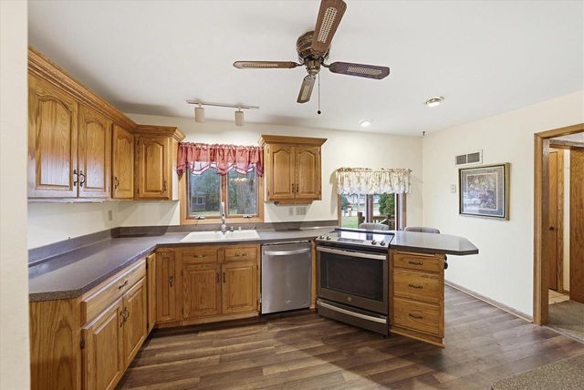 175 N Dries STREET, Saukville, WI 53080