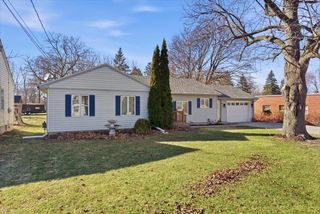 175 N Dries STREET, Saukville, WI 53080