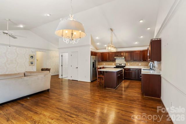 315 Charlestown Drive, Hendersonville, NC 28792